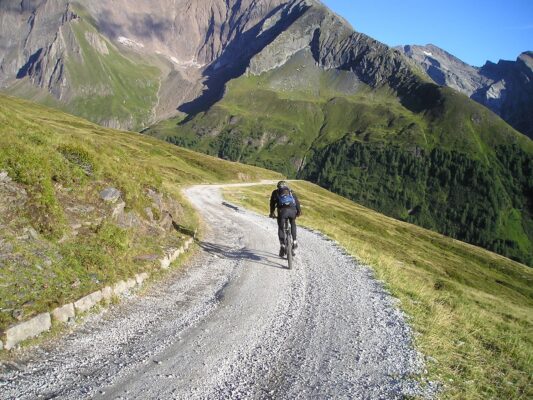 bicicletas gravel eléctricas