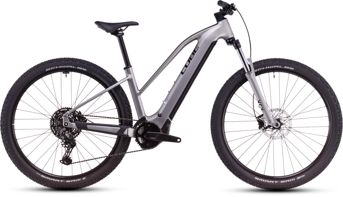 Cube Reaction Hybrid ONE 600 silver´n´black – Cuadro semiabierto