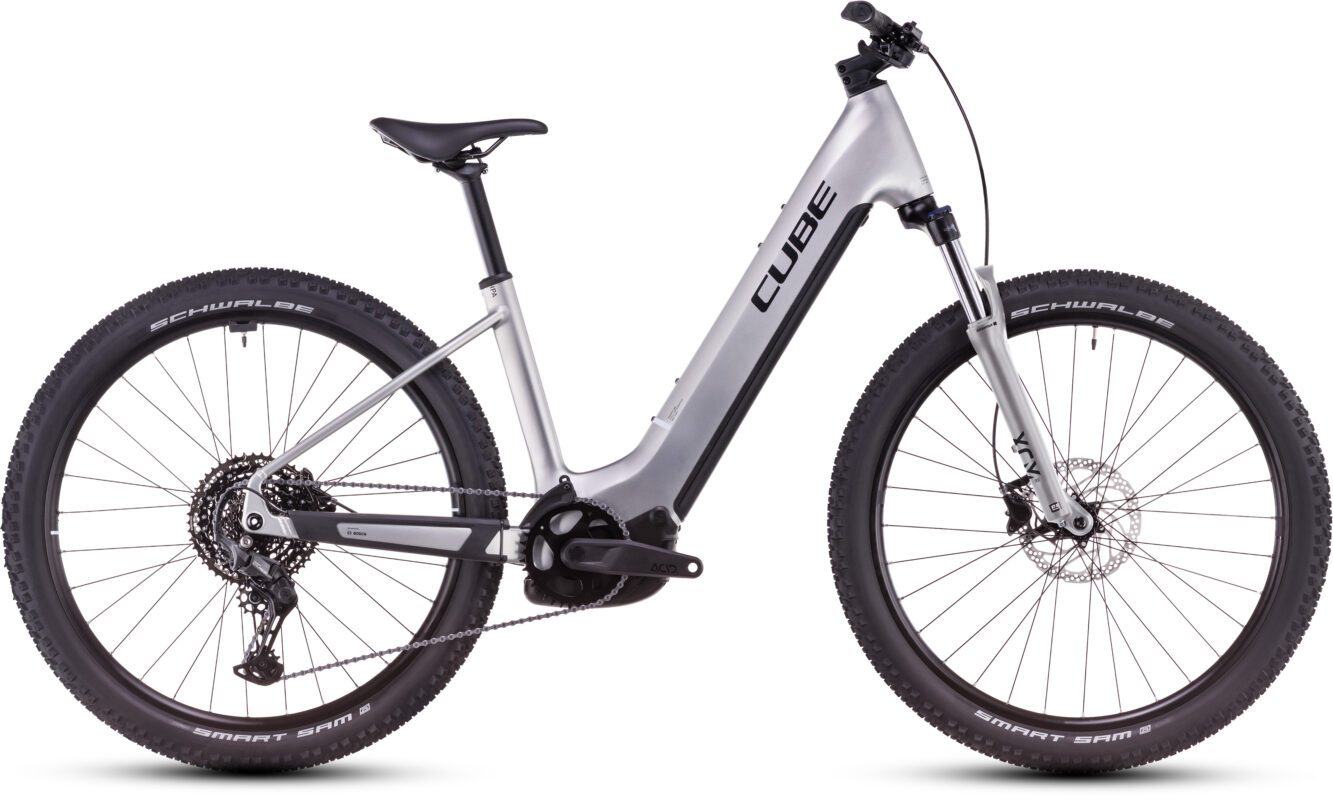 Cube Reaction Hybrid ONE 600 silver´n´black – Cuadro abierto