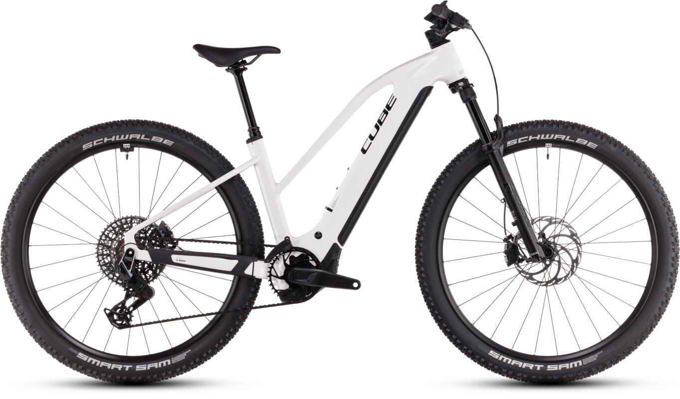 Cube Reaction Hybrid SLT 800 metallicwhite´n´black – Cuadro semiabierto