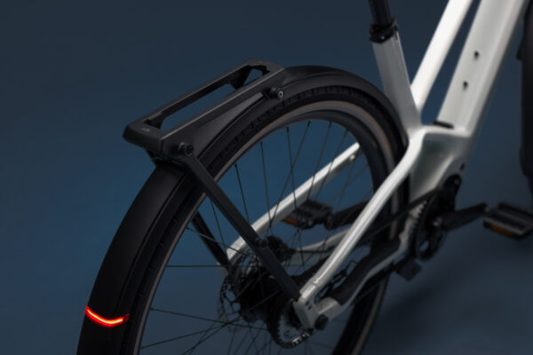 Orbea Diem equipada para todo tipo de condiciones urbanas – luces, guardabarros y conectividad Orbea Diem equipada para todo tipo de condiciones urbanas – luces, guardabarros y conectividad