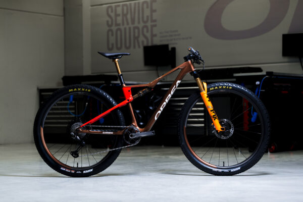 Bicicleta Orbea Oiz de XC – doble suspensión ligera y rápida