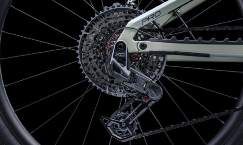 Bicicleta eléctrica de montaña Crussis e-Full 12.11-Pro con motor DJI