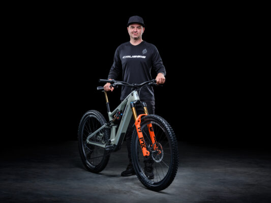 Crussis 2026: Bicicleta eléctrica de montaña Crussis e-Full 12.11-Pro con motor DJI