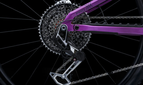 Bicicleta eléctrica de montaña Crussis e-Full 12.11-Pro X con motor DJI