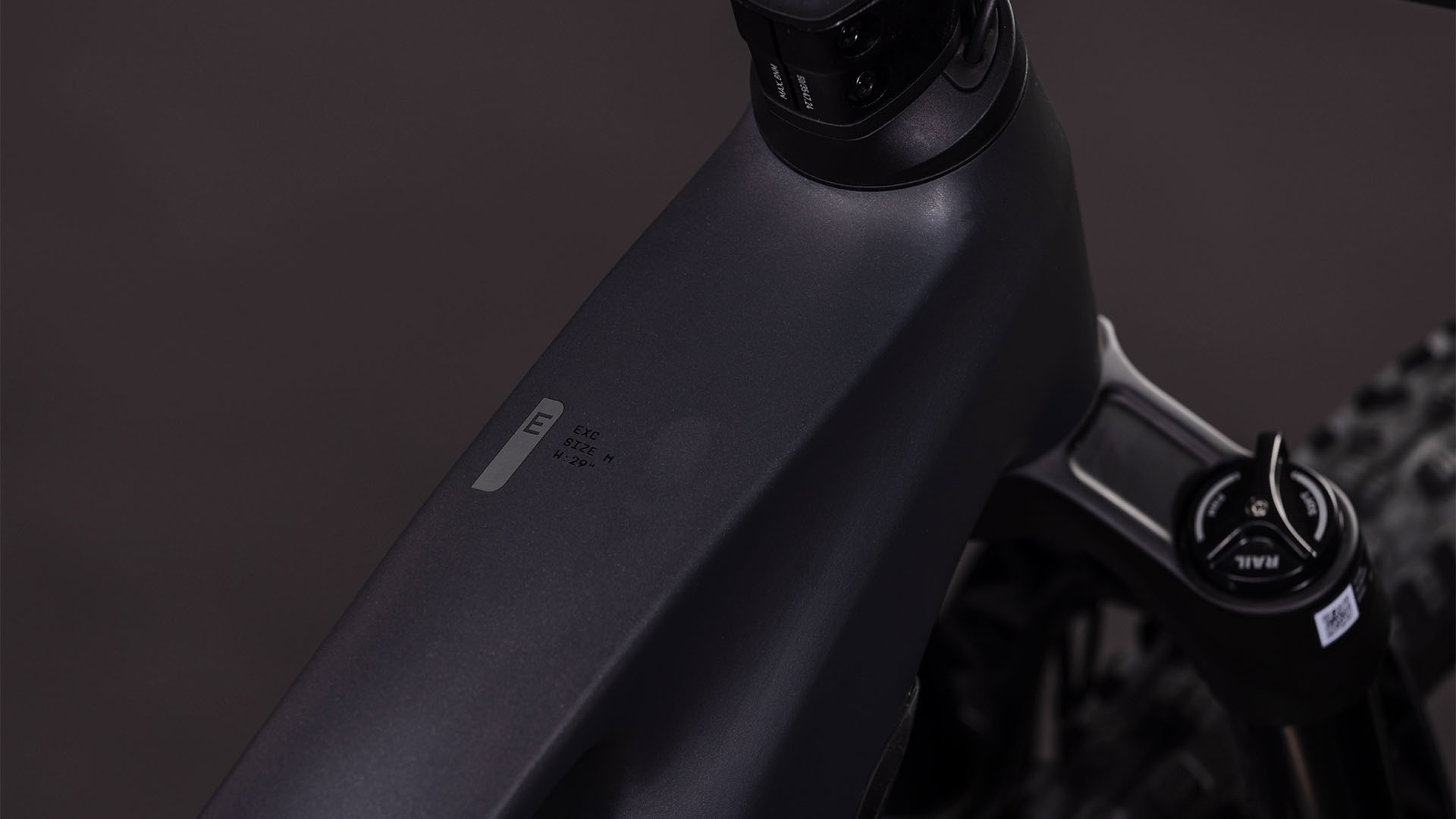 Cube Stereo Hybrid ONE44 EXC 800 Wh irongrey´n´chrome – Bicicleta Eléctrica de montaña 2026 ebike.es Gran tienda de bicicletas eléctricas en España 7 Cube Stereo Hybrid ONE44 EXC 800 Wh irongrey´n´chrome - Bicicleta Eléctrica de montaña 2026 - Imagen 3