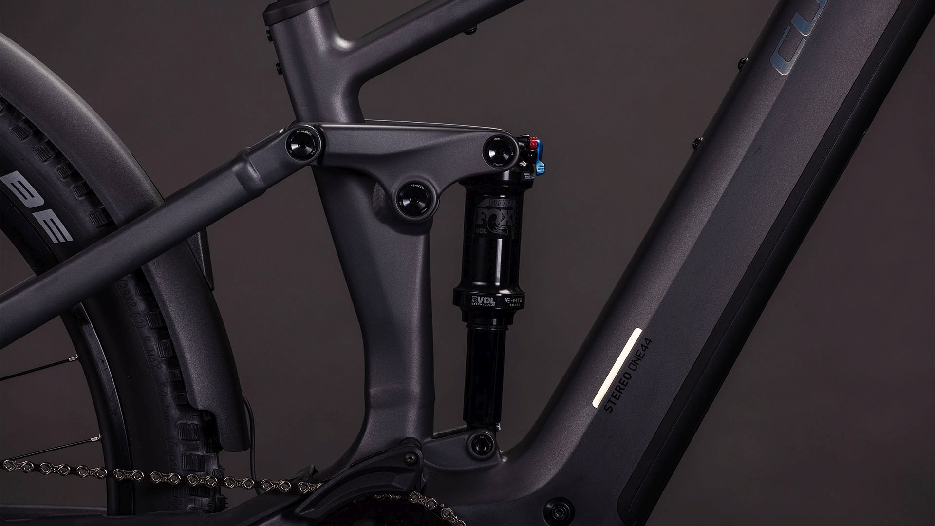 Cube Stereo Hybrid ONE44 EXC 800 Wh FE irongrey´n´chrome – Bicicleta Eléctrica de montaña 2026 ebike.es Gran tienda de bicicletas eléctricas en España 9 Cube Stereo Hybrid ONE44 EXC 800 Wh FE irongrey´n´chrome - Bicicleta Eléctrica de montaña 2026 - Imagen 5