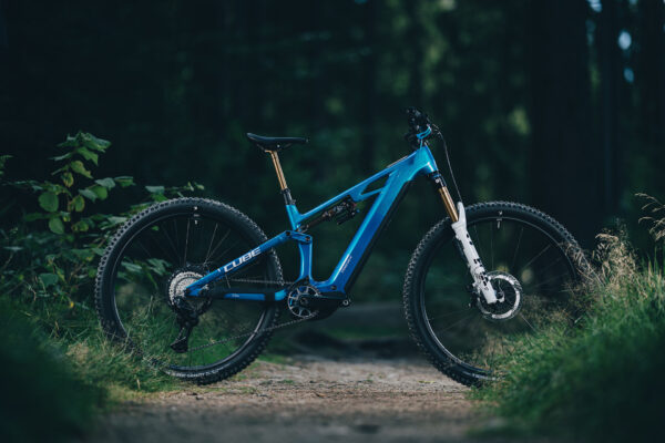 Cube Stereo Hybrid ONE44 2026