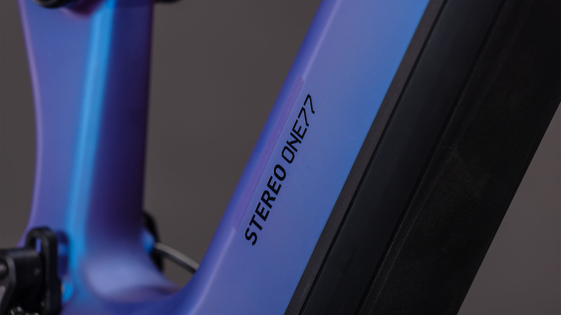 Cube Stereo Hybrid ONE77 HPC SLX 800 Wh blueiris´n´black – Bicicleta Eléctrica de montaña 2026 ebike.es Gran tienda de bicicletas eléctricas en España 10 Cube Stereo Hybrid ONE77 HPC SLX 800 Wh blueiris´n´black - Bicicleta Eléctrica de montaña 2026 - Imagen 6