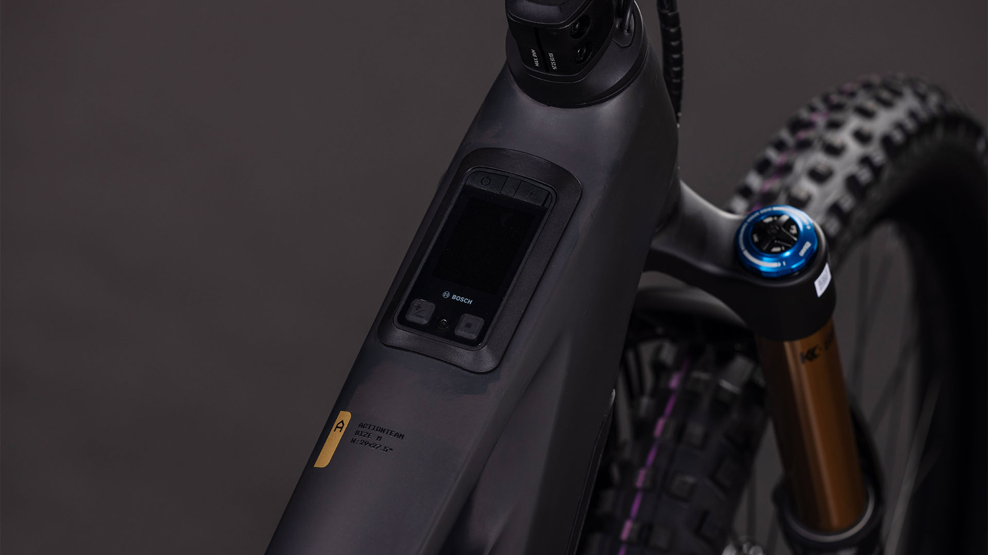 Cube Stereo Hybrid ONE77 HPC AT 800 Wh carbon´n´gold – Bicicleta Eléctrica de montaña 2026 ebike.es Gran tienda de bicicletas eléctricas en España 7 Cube Stereo Hybrid ONE77 HPC AT 800 Wh carbon´n´gold - Bicicleta Eléctrica de montaña 2026 - Imagen 3