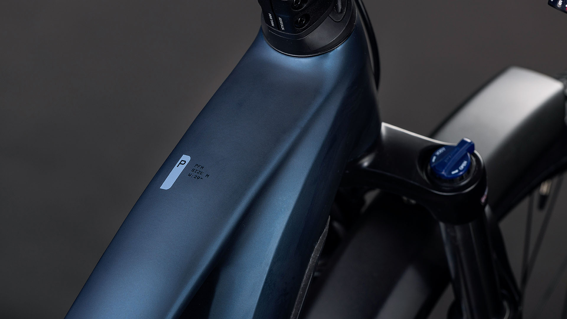 Cube Reaction Hybrid Performance 600 Wh FE indigoblue´n´reflex – Bicicleta Eléctrica de montaña 2026 Barra alta ebike.es Gran tienda de bicicletas eléctricas en España 7 Cube Reaction Hybrid Performance 600 Wh FE indigoblue´n´reflex - Bicicleta Eléctrica de montaña 2026 Barra alta - Imagen 3