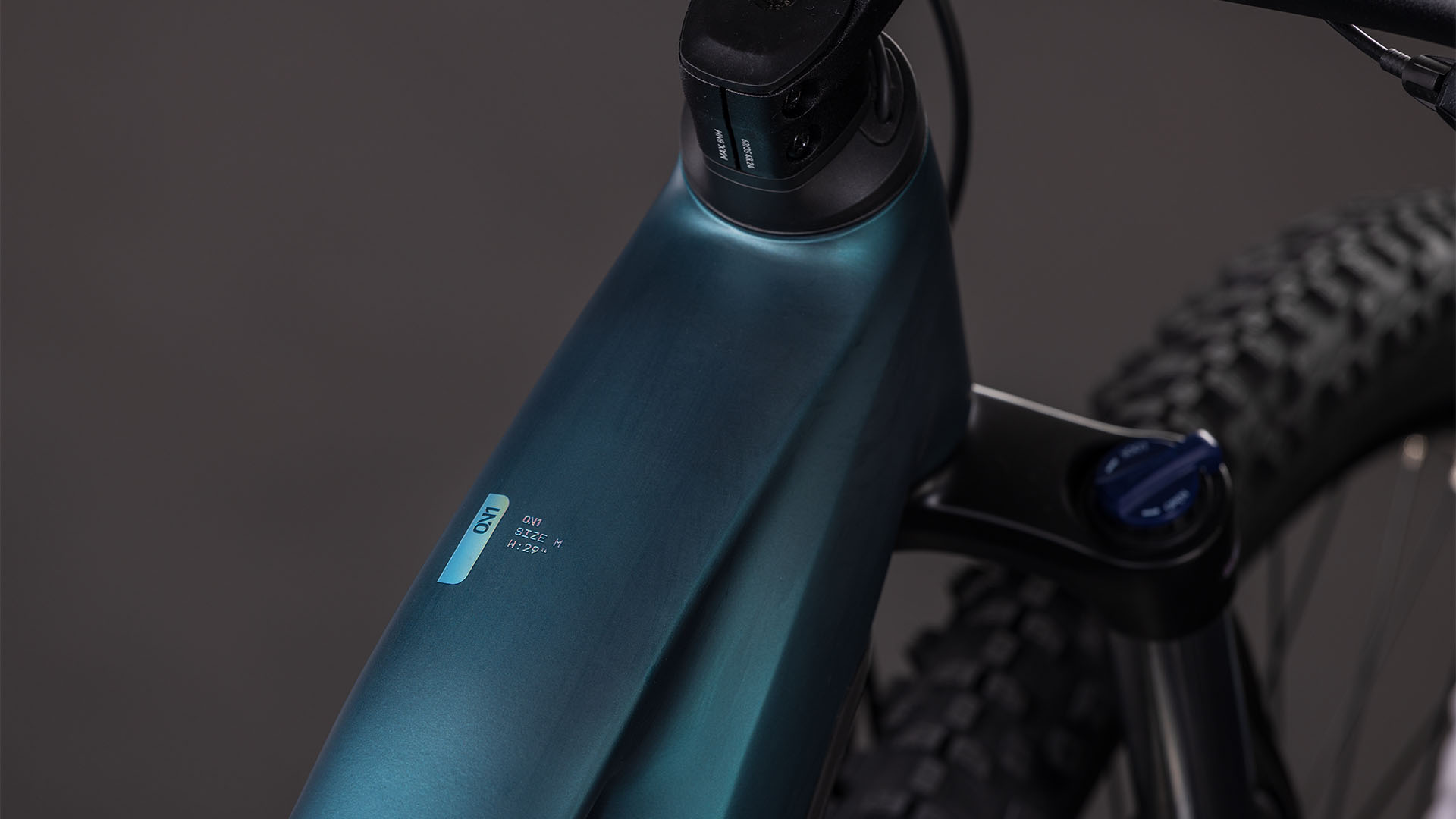 Cube Reaction Hybrid ONE 600 Wh royalgreen´n´prism – Bicicleta Eléctrica de montaña 2026 Cuadro semiabierto ebike.es Gran tienda de bicicletas eléctricas en España 5 Cube Reaction Hybrid ONE 600 Wh royalgreen´n´prism - Bicicleta Eléctrica de montaña 2026 Cuadro semiabierto - Imagen 3