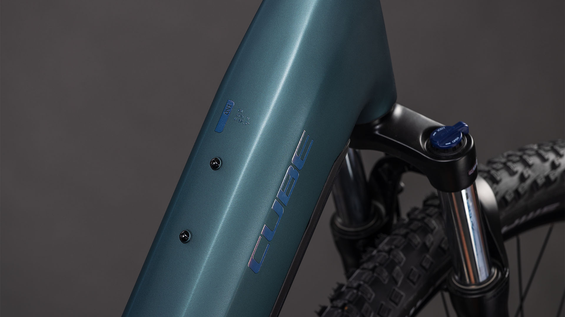 Cube Reaction Hybrid ONE 800 Wh royalgreen´n´prism – Bicicleta Eléctrica de montaña 2026 Cuadro abierto ebike.es Gran tienda de bicicletas eléctricas en España 5 Cube Reaction Hybrid ONE 800 Wh royalgreen´n´prism - Bicicleta Eléctrica de montaña 2026 Cuadro abierto - Imagen 3