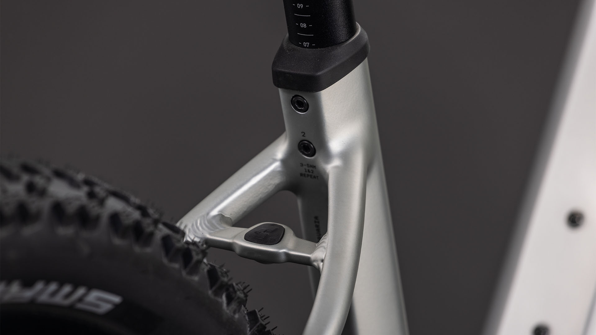 Cube Reaction Hybrid ONE 600 Wh sleekgrey´n´prism – Bicicleta Eléctrica de montaña 2026 Cuadro abierto ebike.es Gran tienda de bicicletas eléctricas en España 7 Cube Reaction Hybrid ONE 600 Wh sleekgrey´n´prism - Bicicleta Eléctrica de montaña 2026 Cuadro abierto - Imagen 5