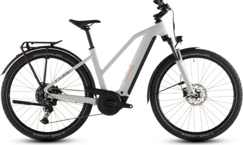 Cube Nuride Hybrid Performance 600 Wh desertstone´n´grey - Bicicleta Eléctrica Trekking 2026 Cuadro semiabierto
