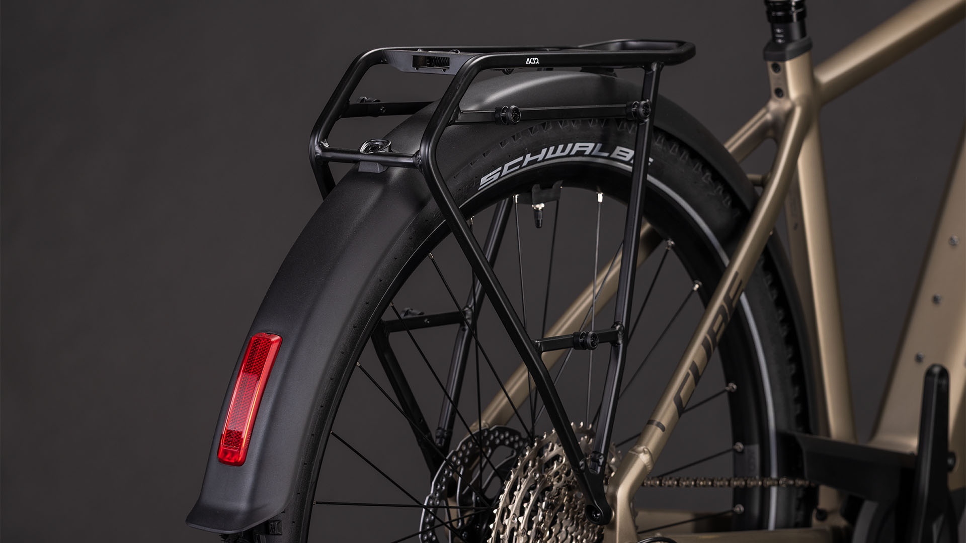 Cube Nuride Hybrid Pro 600 Wh flashstone´n´chrome – Bicicleta Eléctrica Trekking 2026 Barra alta ebike.es Gran tienda de bicicletas eléctricas en España 9 Cube Nuride Hybrid Pro 600 Wh flashstone´n´chrome - Bicicleta Eléctrica Trekking 2026 Barra alta - Imagen 5