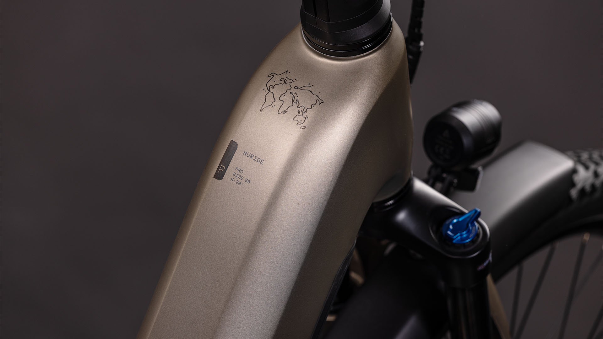 Cube Nuride Hybrid Pro 600 Wh flashstone´n´chrome – Bicicleta Eléctrica Trekking 2026 Cuadro abierto ebike.es Gran tienda de bicicletas eléctricas en España 7 Cube Nuride Hybrid Pro 600 Wh flashstone´n´chrome - Bicicleta Eléctrica Trekking 2026 Cuadro abierto - Imagen 3
