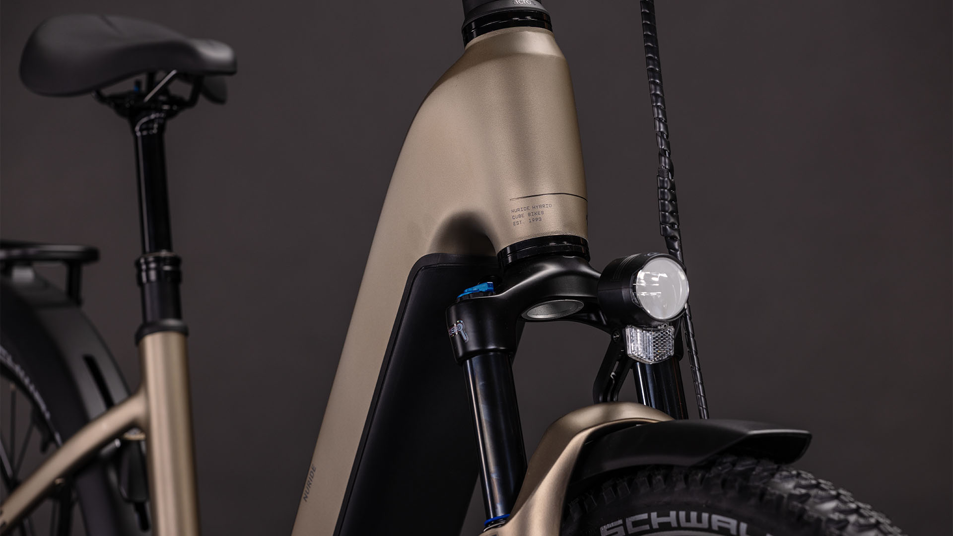 Cube Nuride Hybrid Pro 600 Wh flashstone´n´chrome – Bicicleta Eléctrica Trekking 2026 Cuadro abierto ebike.es Gran tienda de bicicletas eléctricas en España 10 Cube Nuride Hybrid Pro 600 Wh flashstone´n´chrome - Bicicleta Eléctrica Trekking 2026 Cuadro abierto - Imagen 6