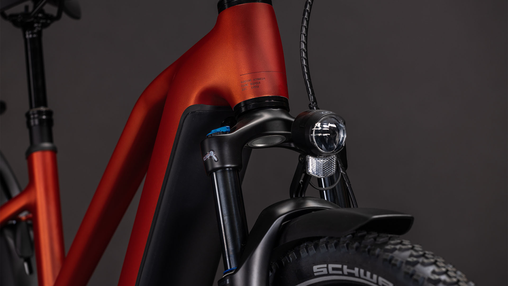 Cube Nuride Hybrid Pro 600 Wh chilli´n´black – Bicicleta Eléctrica Trekking 2026 Cuadro semiabierto ebike.es Gran tienda de bicicletas eléctricas en España 10 Cube Nuride Hybrid Pro 600 Wh chilli´n´black - Bicicleta Eléctrica Trekking 2026 Cuadro semiabierto - Imagen 6
