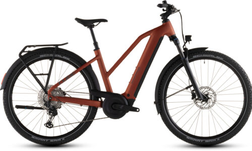 Cube Nuride Hybrid Pro 600 Wh chilli´n´black - Bicicleta Eléctrica Trekking 2026 Cuadro semiabierto