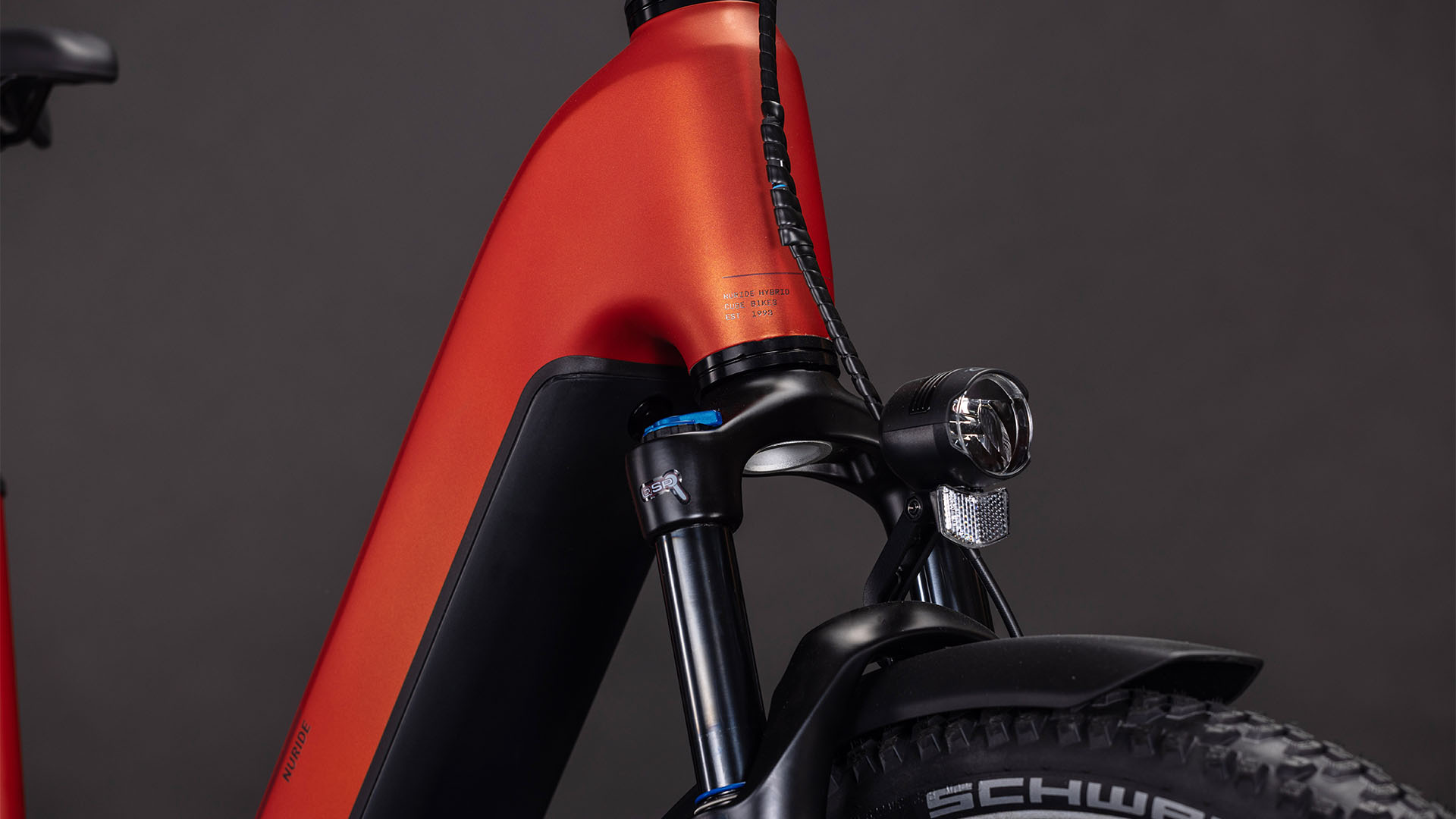 Cube Nuride Hybrid Pro 600 Wh chilli´n´black – Bicicleta Eléctrica Trekking 2026 Cuadro abierto ebike.es Gran tienda de bicicletas eléctricas en España 11 Cube Nuride Hybrid Pro 600 Wh chilli´n´black - Bicicleta Eléctrica Trekking 2026 Cuadro abierto - Imagen 7