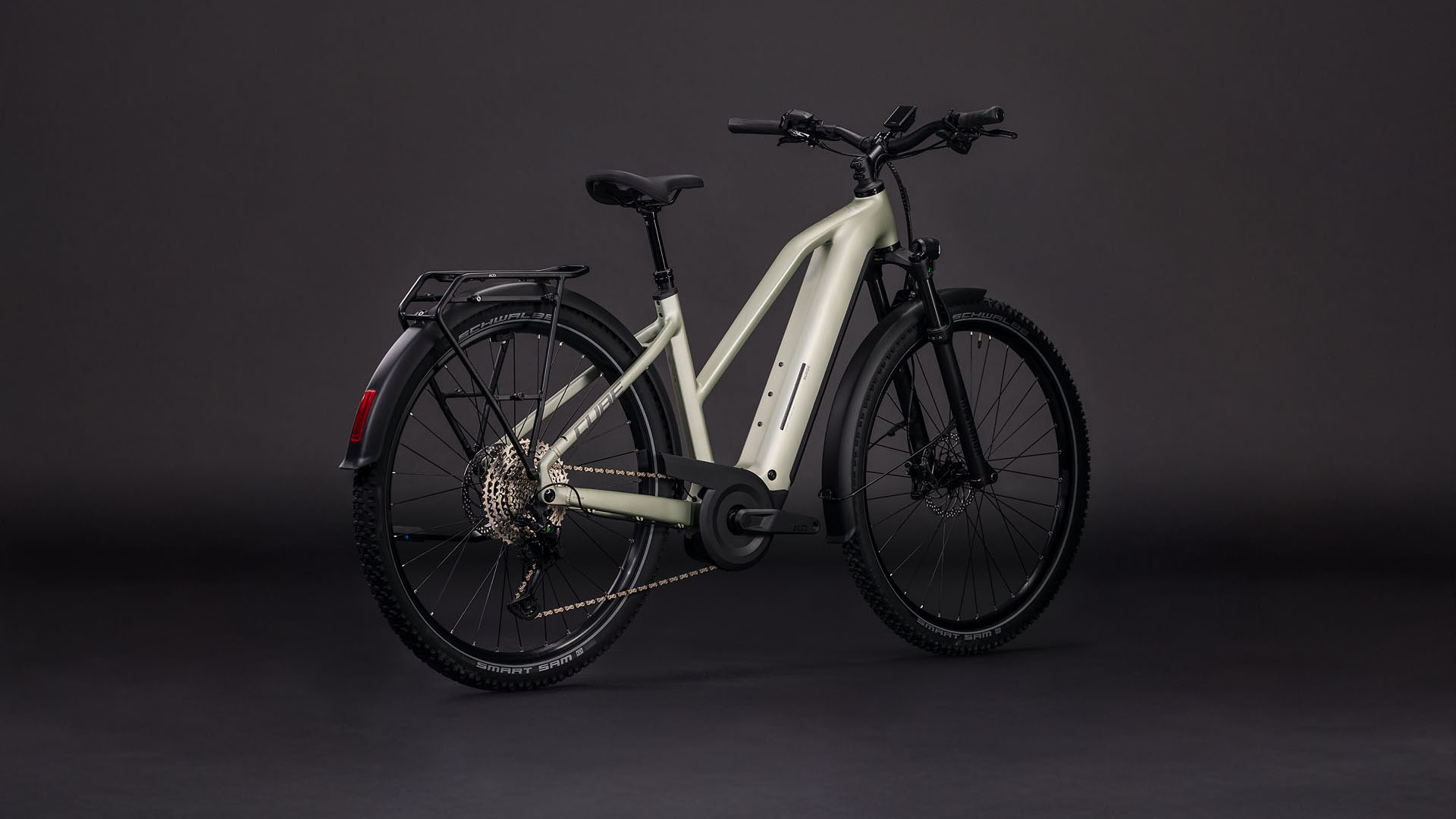 Cube Nuride Hybrid EXC 800 Wh lemongrass´n´reflex – Bicicleta Eléctrica Trekking 2026 Cuadro semiabierto ebike.es Gran tienda de bicicletas eléctricas en España 6 Cube Nuride Hybrid EXC 800 Wh lemongrass´n´reflex - Bicicleta Eléctrica Trekking 2026 Cuadro semiabierto - Imagen 2