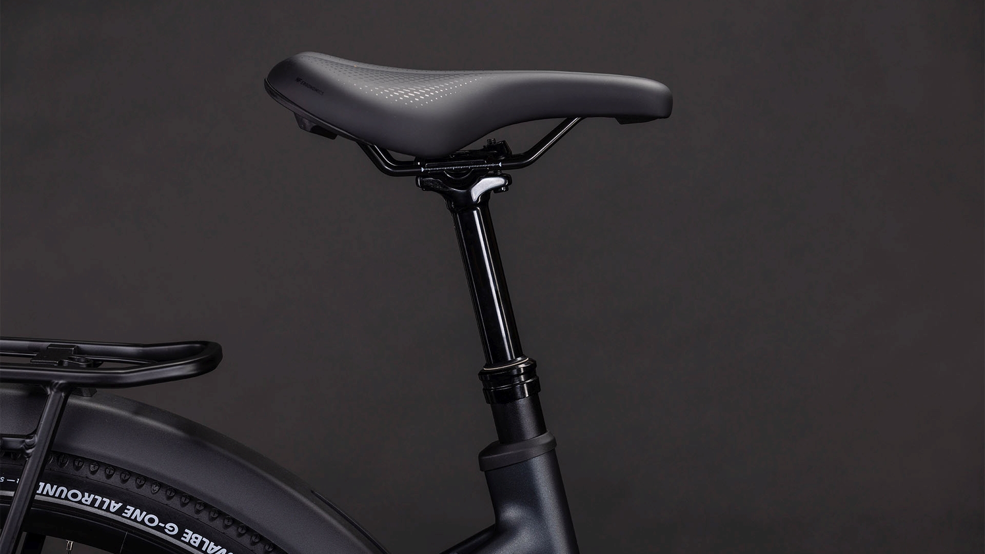 Cube Nuride Hybrid SLX 800 Wh black´n´gold – Bicicleta Eléctrica Trekking 2026 Cuadro abierto ebike.es Gran tienda de bicicletas eléctricas en España 9 Cube Nuride Hybrid SLX 800 Wh black´n´gold - Bicicleta Eléctrica Trekking 2026 Cuadro abierto - Imagen 5