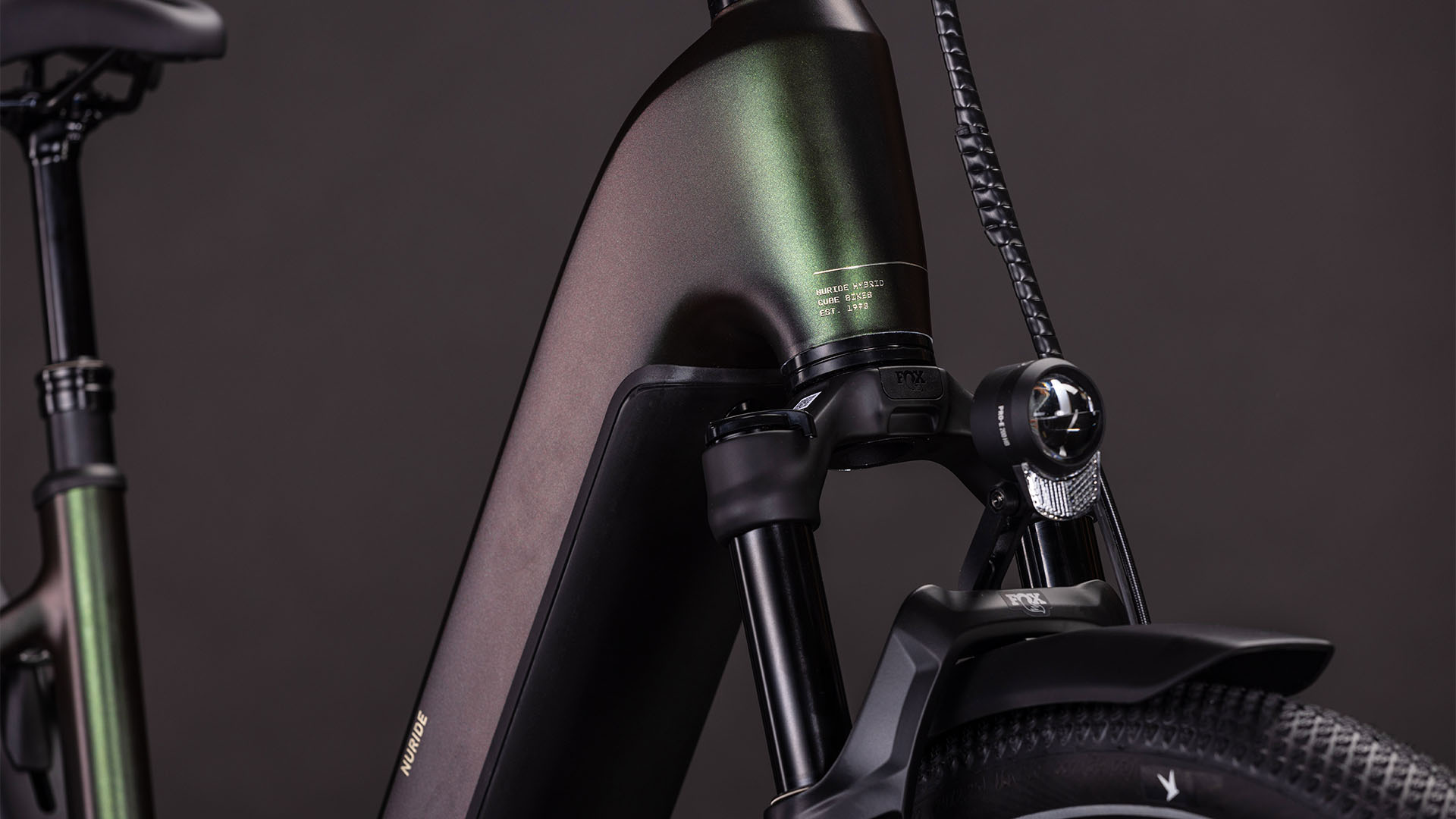 Cube Nuride Hybrid SLT 800 Wh stellar´n´chrome – Bicicleta Eléctrica Trekking 2026 Cuadro abierto ebike.es Gran tienda de bicicletas eléctricas en España 11 Cube Nuride Hybrid SLT 800 Wh stellar´n´chrome - Bicicleta Eléctrica Trekking 2026 Cuadro abierto - Imagen 7