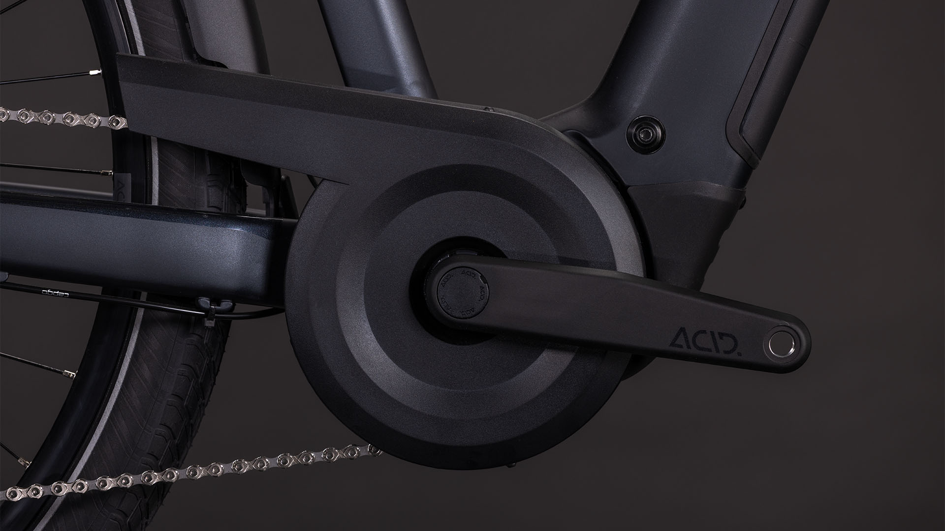 Cube Touring Hybrid ONE 600 Wh coal´n´chrome – Bicicleta Eléctrica Trekking 2026 Cuadro semiabierto ebike.es Gran tienda de bicicletas eléctricas en España 9 Cube Touring Hybrid ONE 600 Wh coal´n´chrome - Bicicleta Eléctrica Trekking 2026 Cuadro semiabierto - Imagen 5