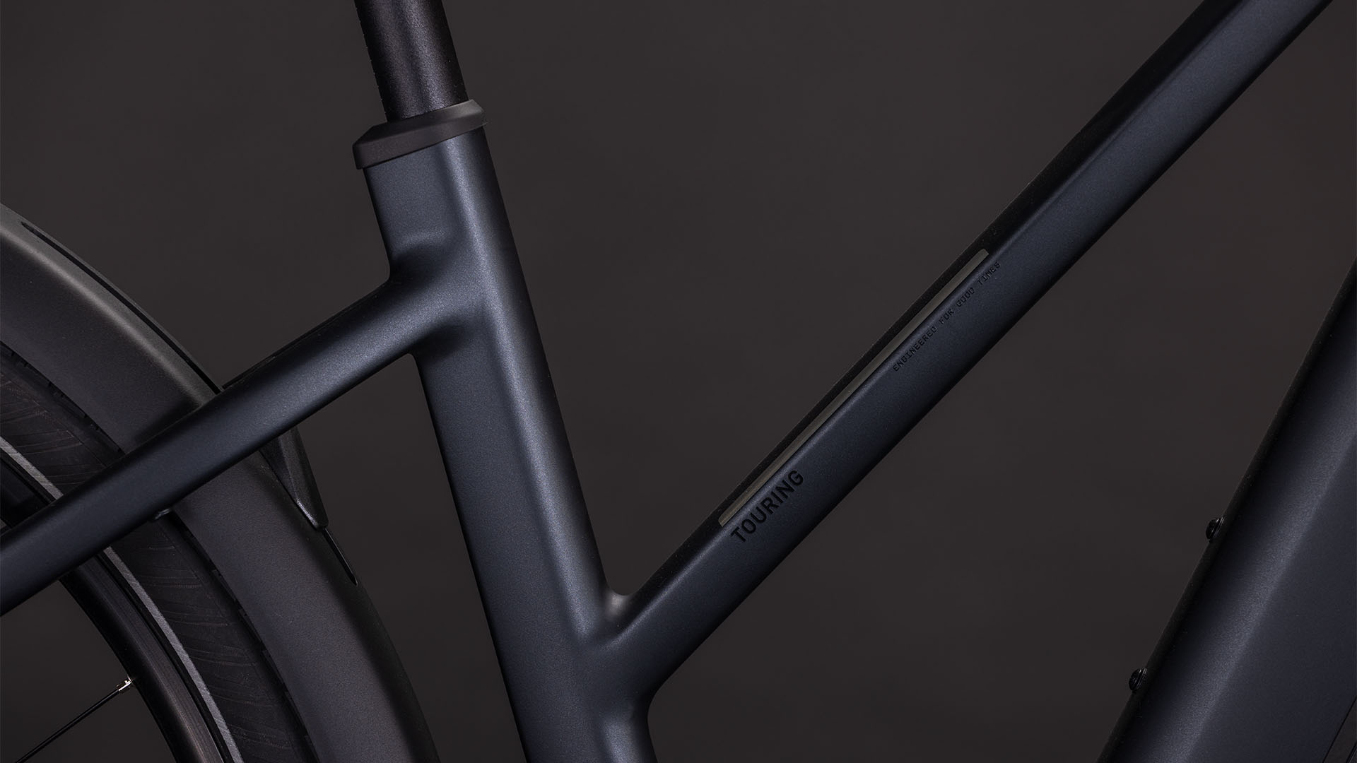 Cube Touring Hybrid ONE 600 Wh coal´n´chrome – Bicicleta Eléctrica Trekking 2026 Cuadro semiabierto ebike.es Gran tienda de bicicletas eléctricas en España 10 Cube Touring Hybrid ONE 600 Wh coal´n´chrome - Bicicleta Eléctrica Trekking 2026 Cuadro semiabierto - Imagen 6