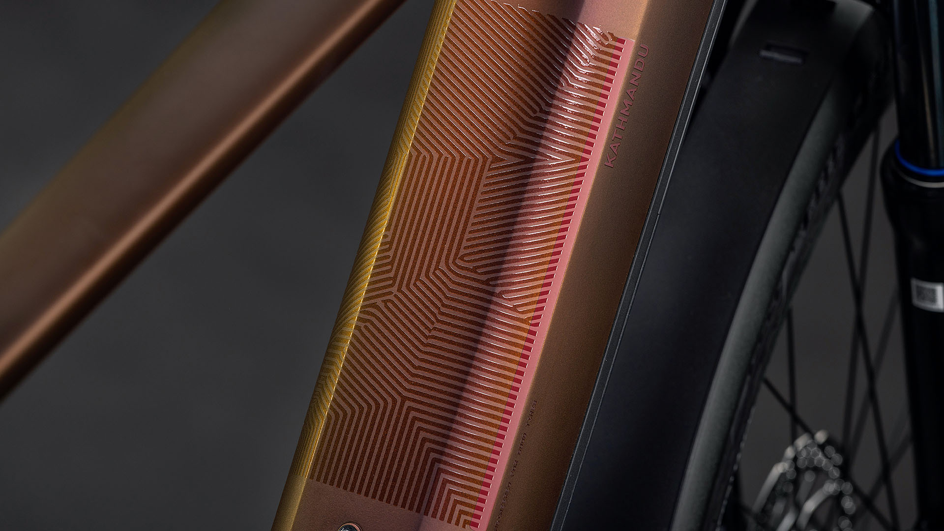 Cube Kathmandu Hybrid Pro 800 Wh sunglow´n´chrome – Bicicleta Eléctrica Trekking 2026 Barra alta ebike.es Gran tienda de bicicletas eléctricas en España 8 Cube Kathmandu Hybrid Pro 800 Wh sunglow´n´chrome - Bicicleta Eléctrica Trekking 2026 Barra alta - Imagen 4