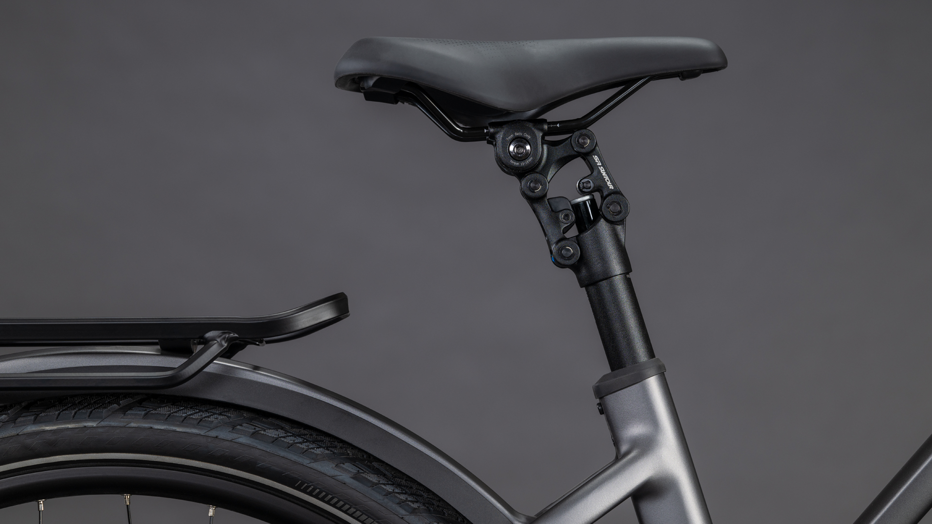 Cube Kathmandu Hybrid Comfort Pro 800 Wh slabgrey´n´black – Bicicleta Eléctrica Trekking 2026 Cuadro semiabierto ebike.es Gran tienda de bicicletas eléctricas en España 12 Cube Kathmandu Hybrid Comfort Pro 800 Wh slabgrey´n´black - Bicicleta Eléctrica Trekking 2026 Cuadro semiabierto - Imagen 8