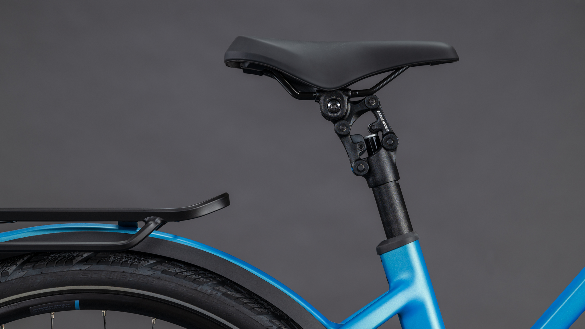 Cube Kathmandu Hybrid Comfort Pro 800 Wh azure´n´black – Bicicleta Eléctrica Trekking 2026 Cuadro semiabierto ebike.es Gran tienda de bicicletas eléctricas en España 12 Cube Kathmandu Hybrid Comfort Pro 800 Wh azure´n´black - Bicicleta Eléctrica Trekking 2026 Cuadro semiabierto - Imagen 8