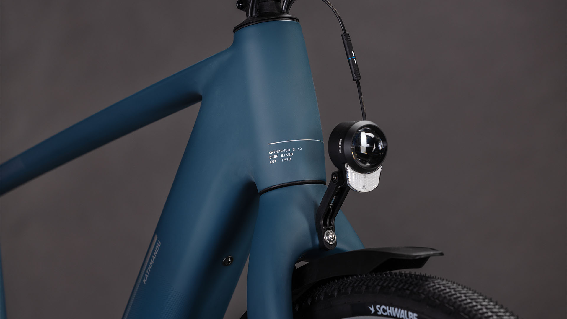 Cube Kathmandu Hybrid C:62 Pro 400X spectralblue´n´prism – Bicicleta Eléctrica Trekking 2026 Barra alta ebike.es Gran tienda de bicicletas eléctricas en España 11 Cube Kathmandu Hybrid C:62 Pro 400X spectralblue´n´prism - Bicicleta Eléctrica Trekking 2026 Barra alta - Imagen 7