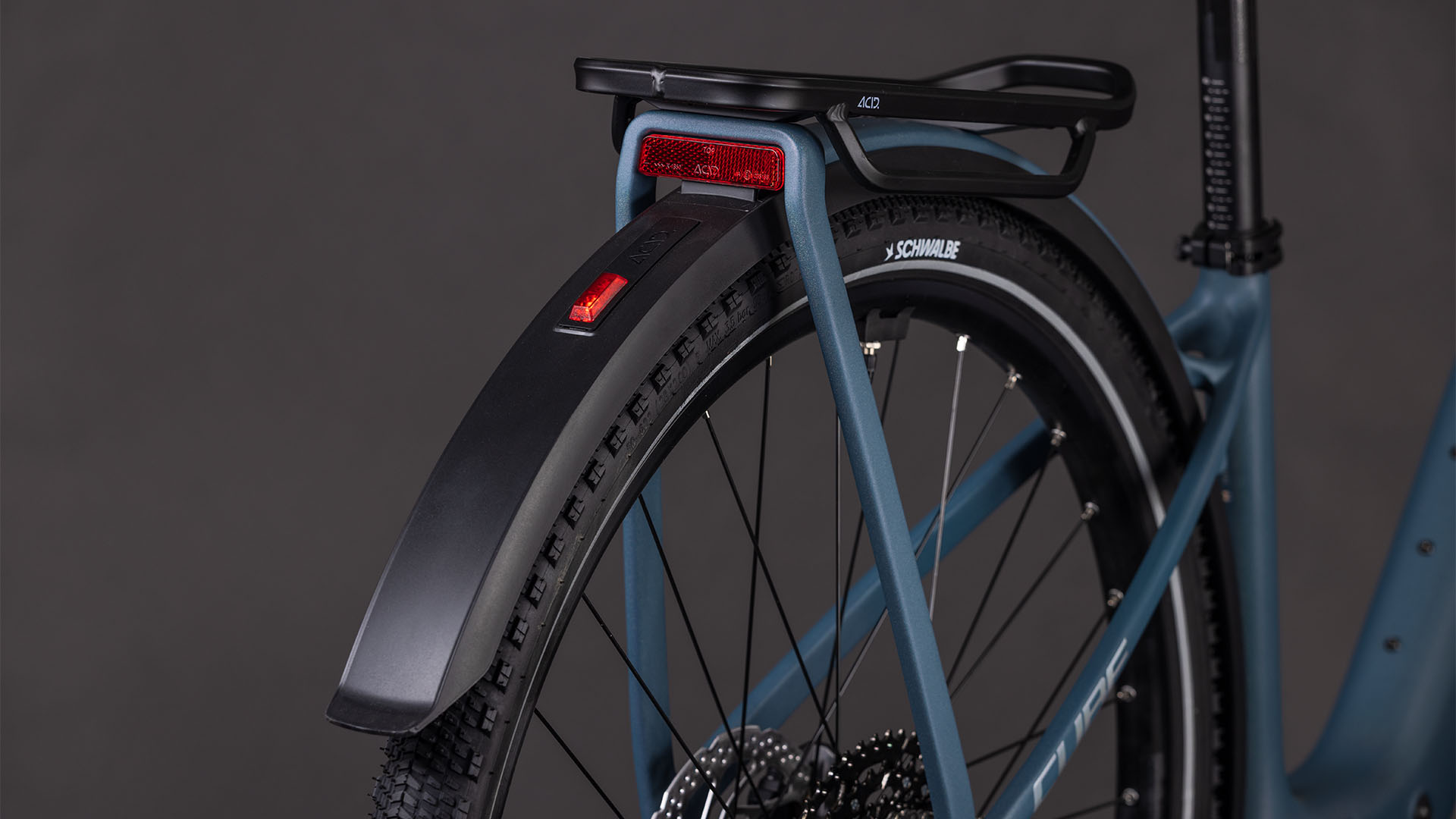Cube Kathmandu Hybrid C:62 Pro 400X spectralblue´n´prism – Bicicleta Eléctrica Trekking 2026 Cuadro abierto ebike.es Gran tienda de bicicletas eléctricas en España 9 Cube Kathmandu Hybrid C:62 Pro 400X spectralblue´n´prism - Bicicleta Eléctrica Trekking 2026 Cuadro abierto - Imagen 5