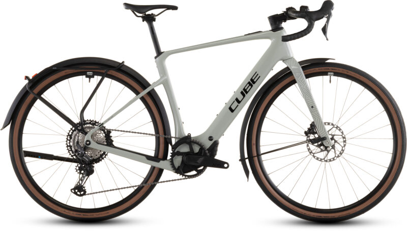 Cube Nuroad Hybrid C:62 Race 400X FE reedbeige´n´black - Bicicleta Eléctrica Gravel 2026