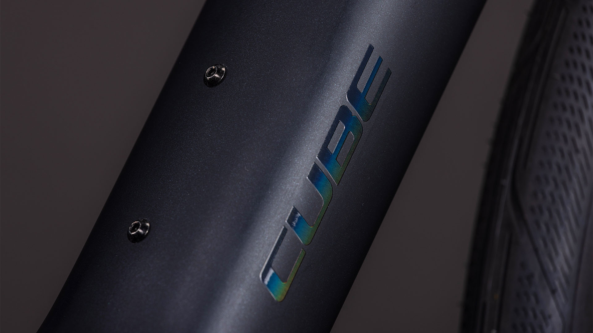 Cube Editor Hybrid Pro 400X coal´n´prism – Bicicleta Eléctrica Urbana 2026 Barra alta ebike.es Gran tienda de bicicletas eléctricas en España 9 Cube Editor Hybrid Pro 400X coal´n´prism - Bicicleta Eléctrica Urbana 2026 Barra alta - Imagen 5