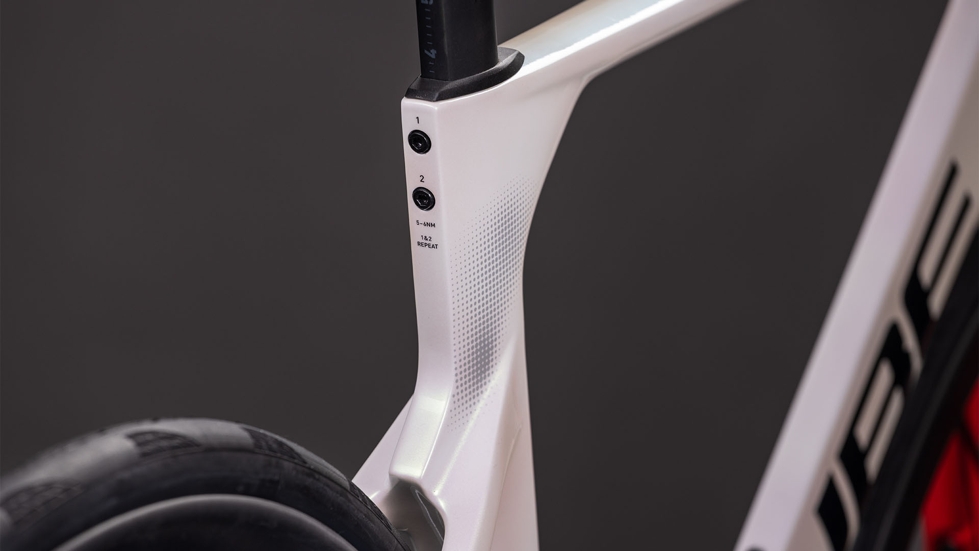 Cube Litening AERO C:68X Race teamline – Bicicleta de Carretera 2026 ebike.es Gran tienda de bicicletas eléctricas en España 6 Cube Litening AERO C:68X Race teamline - Bicicleta de Carretera 2026 - Imagen 4