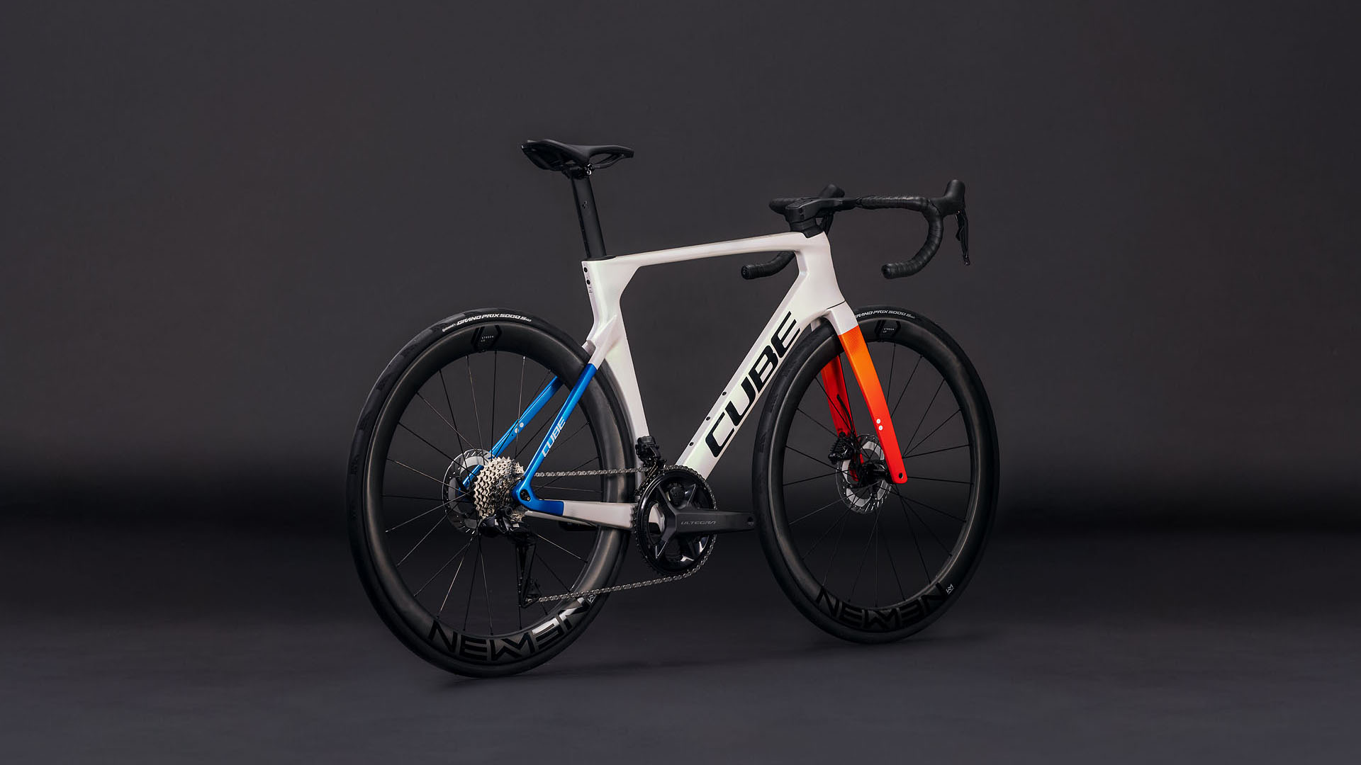 Cube Litening AERO C:68X Race teamline – Bicicleta de Carretera 2026 ebike.es Gran tienda de bicicletas eléctricas en España 4 Cube Litening AERO C:68X Race teamline - Bicicleta de Carretera 2026 - Imagen 2