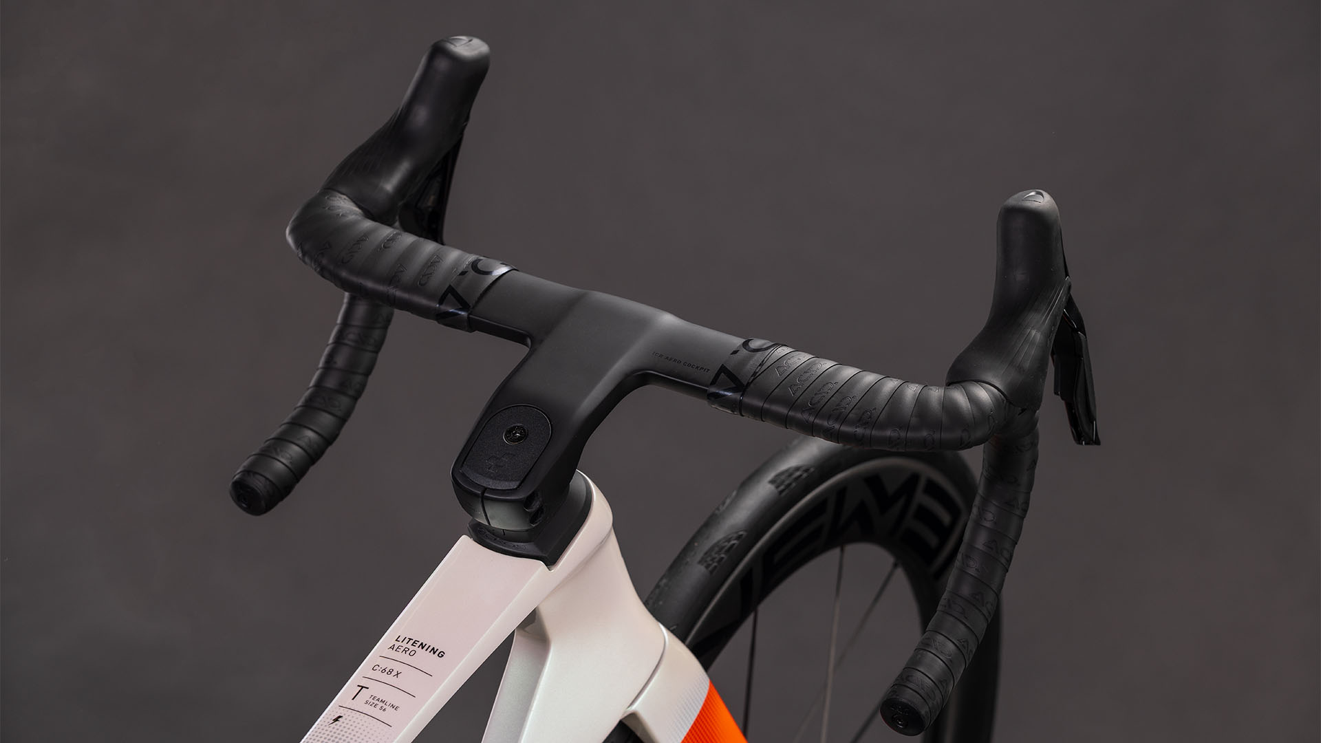 Cube Litening AERO C:68X SLT teamline – Bicicleta de Carretera 2026 ebike.es Gran tienda de bicicletas eléctricas en España 6 Cube Litening AERO C:68X SLT teamline - Bicicleta de Carretera 2026 - Imagen 4