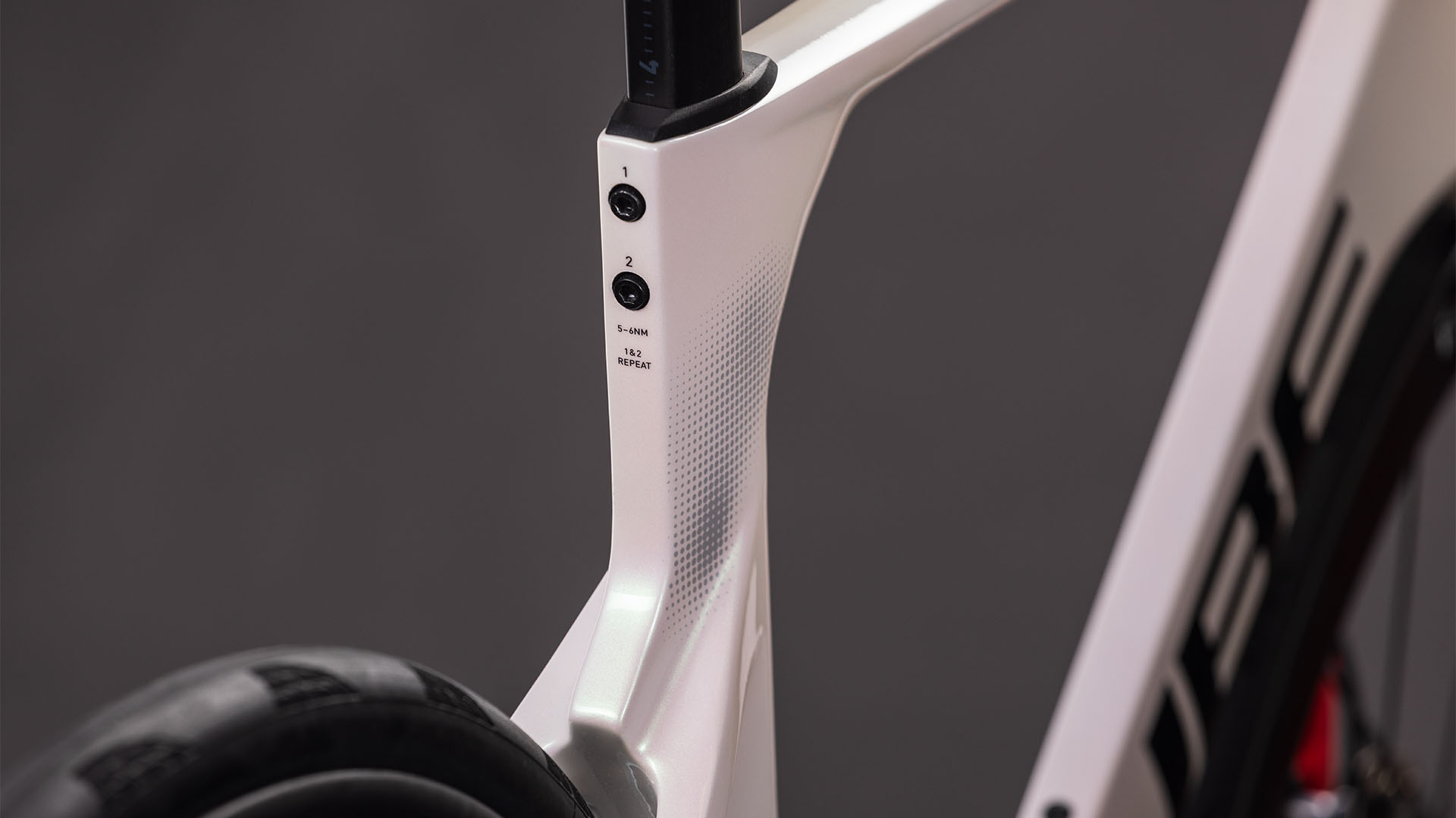 Cube Litening AERO C:68X SLT teamline – Bicicleta de Carretera 2026 ebike.es Gran tienda de bicicletas eléctricas en España 8 Cube Litening AERO C:68X SLT teamline - Bicicleta de Carretera 2026 - Imagen 6