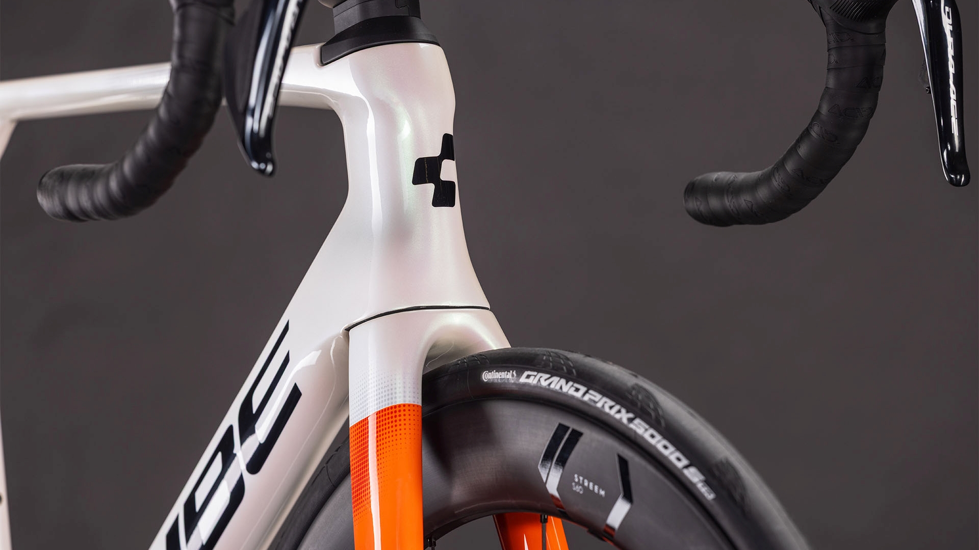 Cube Litening AERO C:68X SLT teamline – Bicicleta de Carretera 2026 ebike.es Gran tienda de bicicletas eléctricas en España 11 Cube Litening AERO C:68X SLT teamline - Bicicleta de Carretera 2026 - Imagen 9