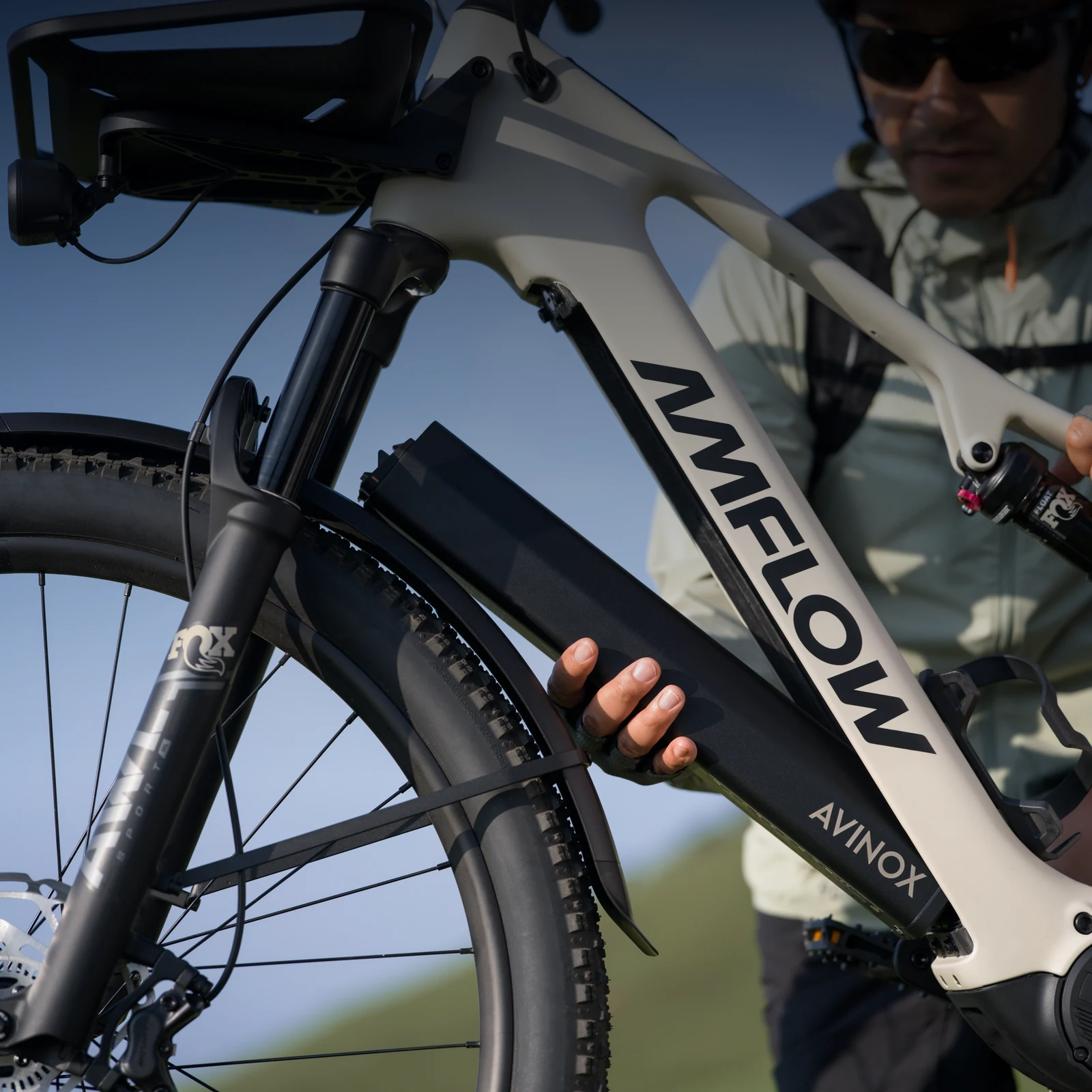 Amflow TL Carbon 800 Wh – Bicicleta Eléctrica SUV / Trekking 2026 ebike.es Gran tienda de bicicletas eléctricas en España 10 Amflow TL Carbon 800 Wh – Bicicleta Eléctrica SUV / Trekking 2026 - Imagen 6