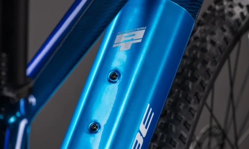 Bicicleta eléctrica Cube Acid 240 Hybrid Rookie Pro 400X actionteam – detalle 2 | Ebike.es