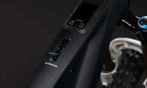 Cube AMS Hybrid 177 C:62 AT 600X carbon´n´white – Bicicleta Eléctrica de Montaña Doble Suspensión 2027 ebike.es Gran tienda de bicicletas eléctricas en España 13 Bicicleta eléctrica Cube AMS Hybrid 177 C:62 AT 600X carbon´n´white – detalle 2 | Ebike.es