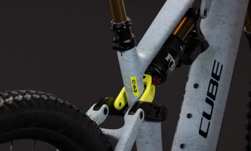 Bicicleta eléctrica Cube AMS Hybrid 177 C:62 Super TM 600X artichoke´n´lime – detalle 3 | Ebike.es