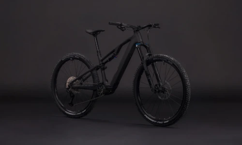 Bicicleta eléctrica Cube AMS Hybrid ONE44 C:62 Pro 400X blackline – vista frontal | Ebike.es