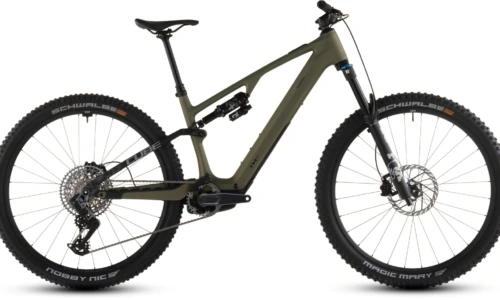 Bicicleta eléctrica Cube AMS Hybrid ONE44 C:68X TM 400X reedgreen´n´matrix – vista lateral | Ebike.es