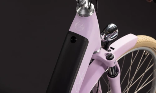 Bicicleta eléctrica Cube Aruba Hybrid 600 cottoncandy´n´creme Cuadro abierto – detalle 1 | Ebike.es