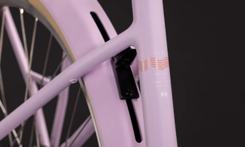 Bicicleta eléctrica Cube Aruba Hybrid 600 cottoncandy´n´creme Cuadro abierto – detalle 3 | Ebike.es